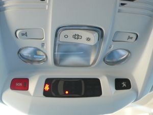 Peugeot 3008 Hybrid 1.6 HYBRID 225 Allure Aut. - Foto 18