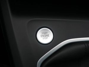 Volkswagen Golf Berlina 2.0 TDI  - Foto 22