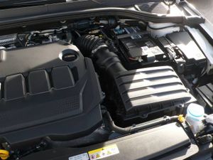 Volkswagen Golf Berlina 2.0 TDI  - Foto 36