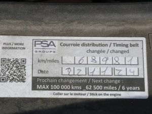 Peugeot 2008 1.2 PureTech S&S ALLURE EAT6 110CV  - Foto 8