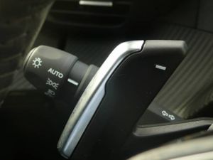 Peugeot 2008 1.2 Allure Pack 130 EAT8  - Foto 11