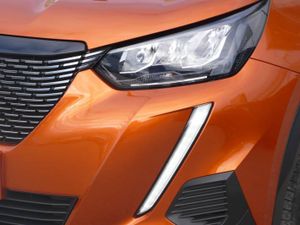 Peugeot 2008 1.2 Allure Pack 130 EAT8  - Foto 35