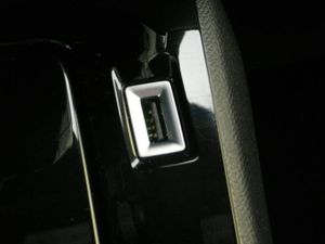 Peugeot 2008 1.2 Allure Pack 130 EAT8  - Foto 19