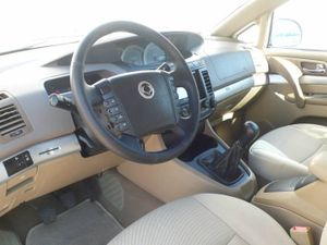 SsangYong Rodius 270 XDi  - Foto 3