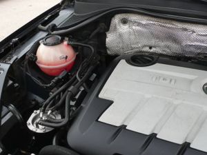 Volkswagen Tiguan 2.0 TDI ADVANCE 4 MOTION 140 - Foto 32