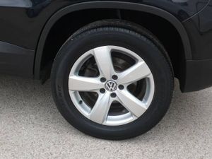 Volkswagen Tiguan 2.0 TDI ADVANCE 4 MOTION 140 - Foto 30