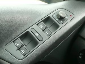 Volkswagen Tiguan 2.0 TDI ADVANCE 4 MOTION 140 - Foto 28