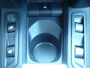 Citroën C-Elysée 1.5 BlueHDi Shine 100  - Foto 23