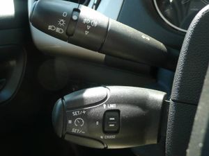 Citroën C-Elysée 1.5 BlueHDi Shine 100  - Foto 28