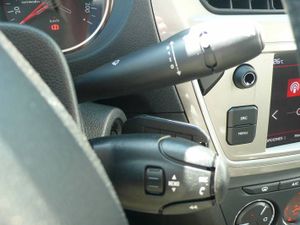 Citroën C-Elysée 1.5 BlueHDi Shine 100  - Foto 25