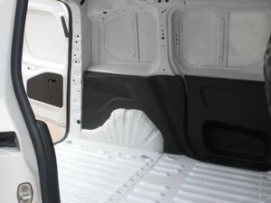 Peugeot Partner Standard 600kg BlueHDi 73kW 4 Puertas  - Foto 9