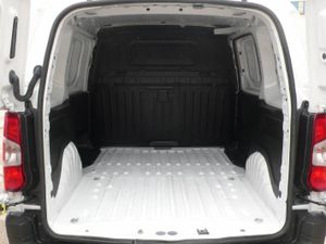 Peugeot Partner Standard 600kg BlueHDi 73kW 4 Puertas  - Foto 10