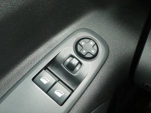 Peugeot Partner Standard 600kg BlueHDi 73kW 4 Puertas  - Foto 27