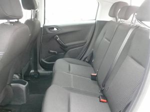 Peugeot 208 ACTIVE 60KW (82CV)  - Foto 9