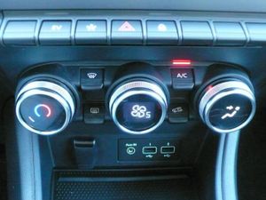 Renault Captur E-TECH Híbrido Enchufable Evolution 117kW  - Foto 24