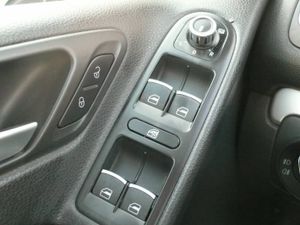 Volkswagen Golf 2.0 TDI  SPORT DSG 140CV  - Foto 23