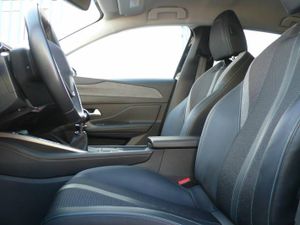 Peugeot 308 Allure 130CV S&S Manual 5 Puertas  - Foto 8