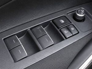 Toyota Corolla 1.8 125H ACTIVE E-CVT 5 P  - Foto 33