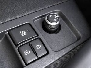 Toyota Corolla 1.8 125H ACTIVE E-CVT 5 P  - Foto 32