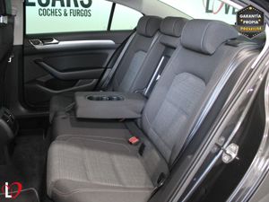 Volkswagen Passat Executive 2.0 TDI 110kW (150CV) DSG - Foto 23