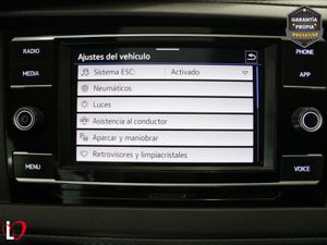 Volkswagen Transporter 2.0 TDI T6 COMBI 9 LARGA 110 - Foto 13