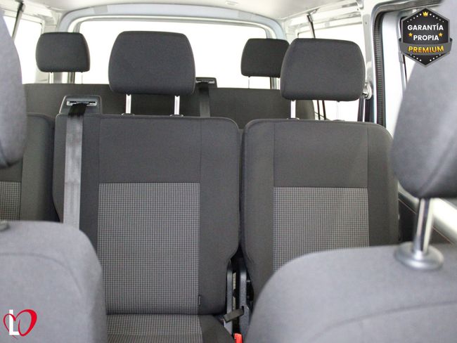 Volkswagen Transporter 2.0 TDI T6 COMBI 9 LARGA 110