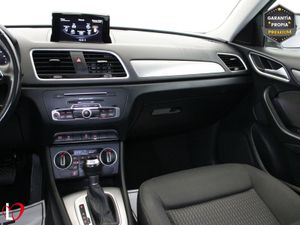 Audi Q3 Design ed 2.0 TDI 110kW (150CV) S tronic - Foto 40