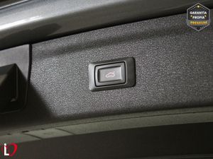 Audi Q3 Design ed 2.0 TDI 110kW (150CV) S tronic - Foto 44