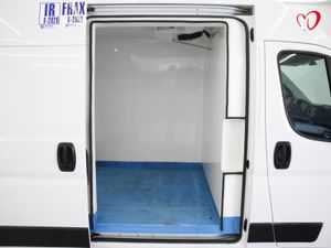 Peugeot Boxer 335 L2 H2 BlueHDi ISOTERMO + EQUIPO FRIO 130 (0 GRADOS) - Foto 7