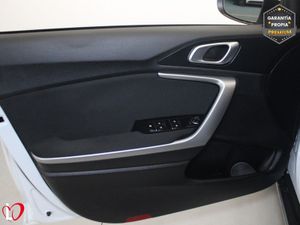 Kia XCeed 1.6 MHEV iMT Drive 100kW (136CV) - Foto 14