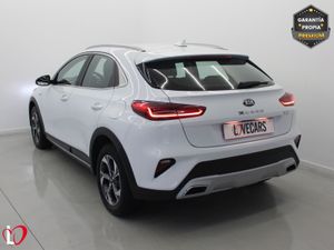 Kia XCeed 1.6 MHEV iMT Drive 100kW (136CV) - Foto 4