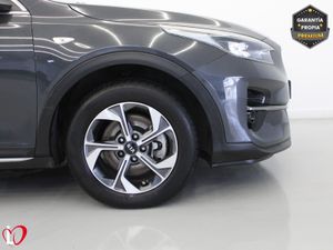 Kia XCeed 1.6 MHEV iMT Drive 100kW (136CV) - Foto 12