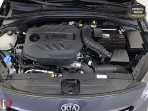 Kia XCeed 1.6 MHEV iMT Drive 100kW (136CV) - Foto 11