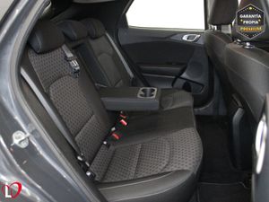 Kia XCeed 1.6 MHEV iMT Drive 100kW (136CV) - Foto 23