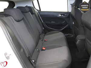 Peugeot 308 5P Active Pack BlueHDi 100 S&S - Foto 22