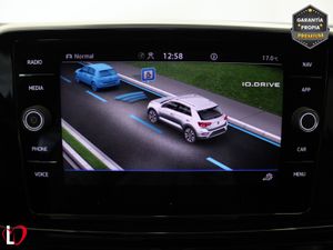 Volkswagen T-Roc R-Line 2.0 TDI 110kW (150CV) DSG - Foto 47