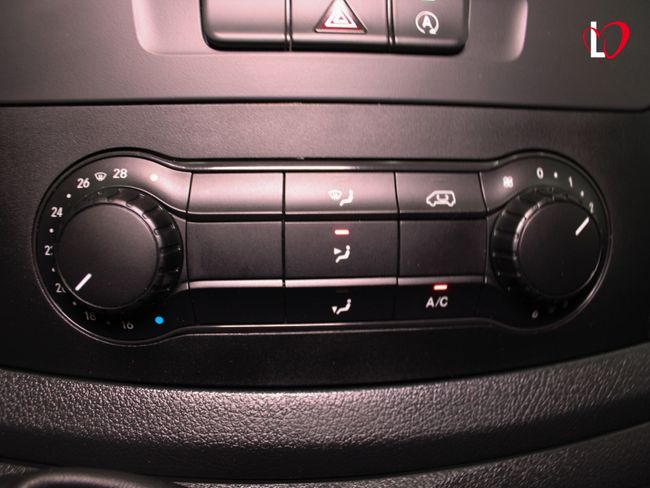 Mercedes Vito 114 DCI LARGA  6 PLAZAS GPS 136