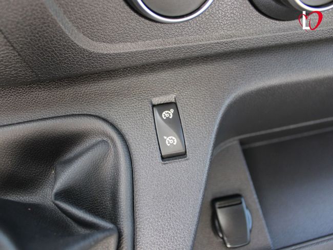 Renault Master 2.3 BLUEDCI CON TRAMPILLA GPS 145
