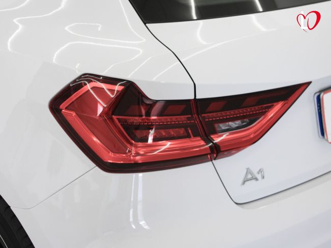 Audi A1 Sportback Adrenalin 35 TFSI 110kW S tron BLACK EDITION