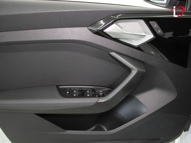 Audi A1 Sportback Adrenalin 35 TFSI 110kW S tron BLACK EDITION