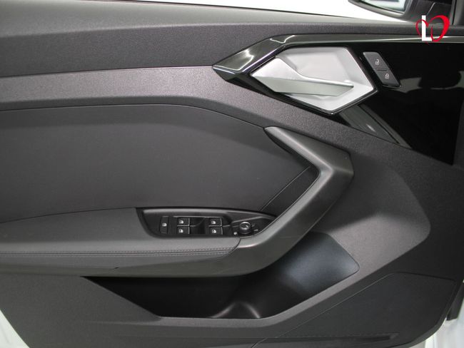 Audi A1 Sportback Adrenalin 35 TFSI 110kW S tron BLACK EDITION