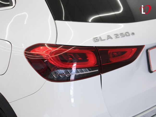 Mercedes GLA GLA 250 e AMG LINE + PAQUETE PREMIUM