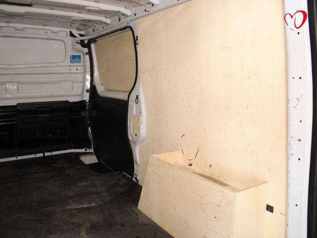 Nissan Primastar 2.0 DCI FURGON. L2 H1 130