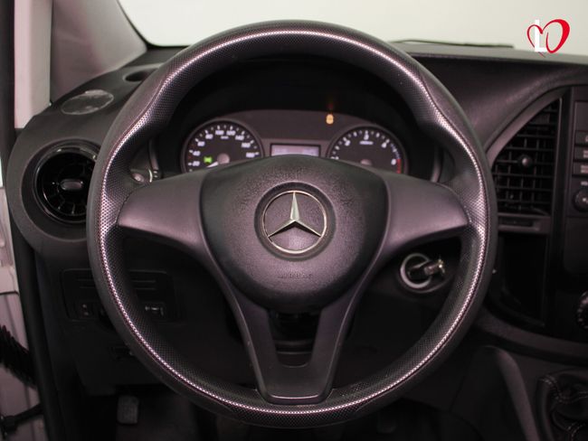 Mercedes Vito 110 CDI TD FURGÓN PRO LARGA