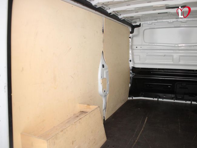 Nissan Primastar 2.0 DCI FURGON. L2 H1 130