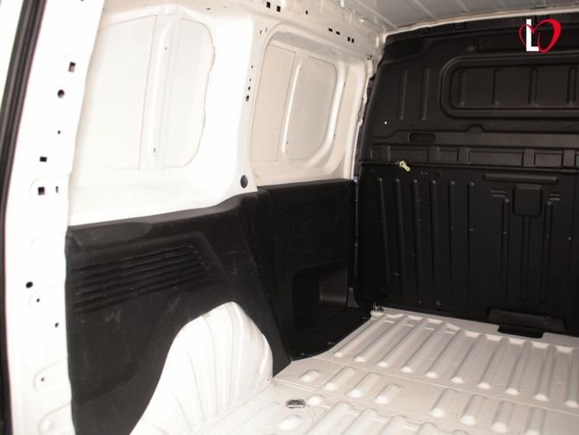 Peugeot Partner PREMIUM STANDARD BlueHDI 100 S&S 6 VEL MAN 3 PLAZAS