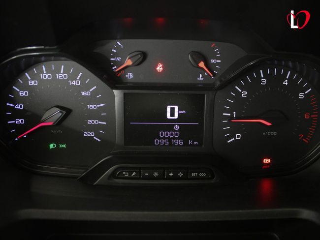 Peugeot Partner PREMIUN STANDARD BlueHDI 100 S&S 6 VEL MAN 3 PLAZAS
