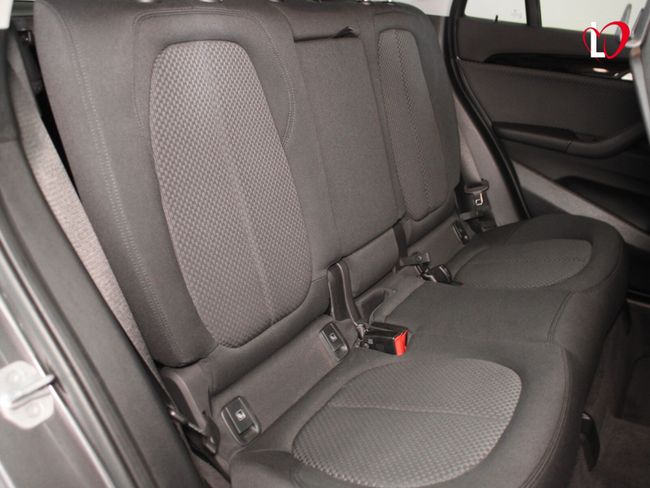 BMW X1 sDrive18dA Corporate