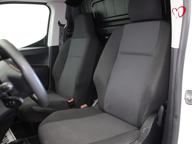 Peugeot Partner STANDARD BlueHDI FURGÓN 6 VEL 100