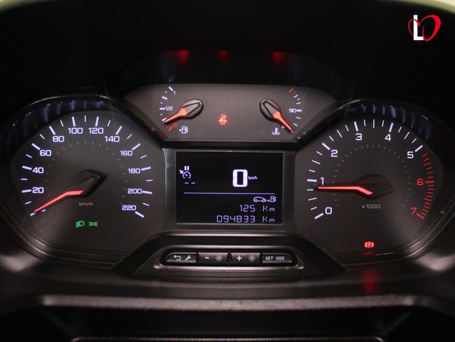 Peugeot Partner STANDARD BlueHDI FURGÓN 6 VEL 100